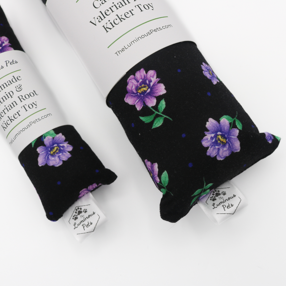 Organic catnip with valerian root cat toy | Handmade by The Luminous Pets | Floral Dahlia design