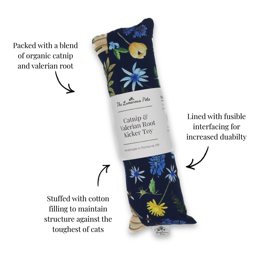 Plants and bees cat toy with catnip and valerian root by The Luminous Pets