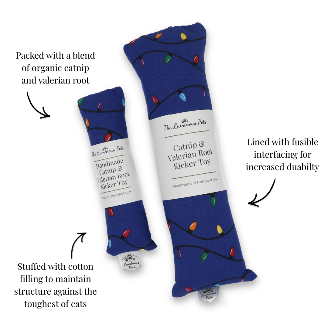 Christmas  cat toy with catnip and valerian root by The Luminous Pets